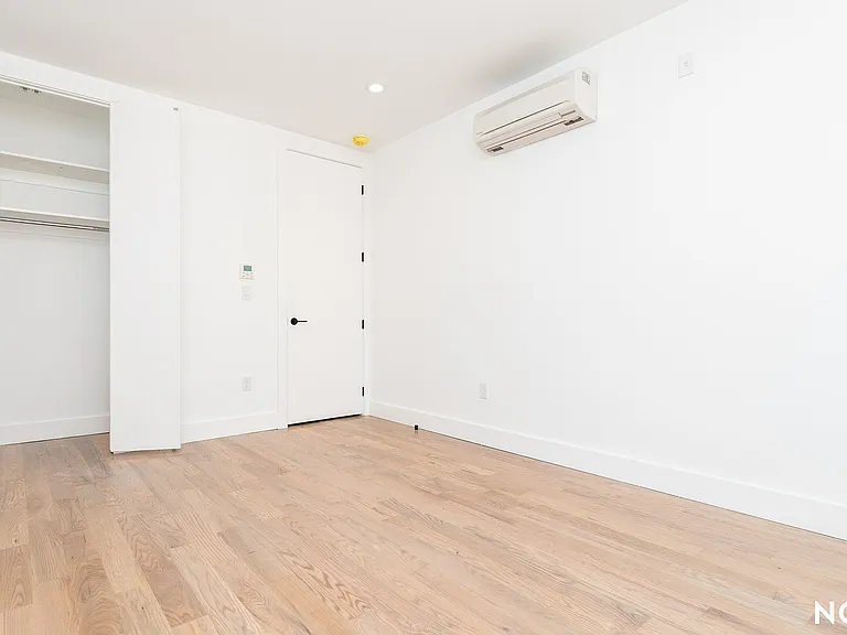 228 N 7th St #315 — Photo 16