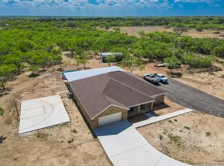 16208 Fm 472, Bigfoot, TX 78005