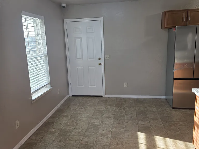 8029 NW 74th St — Photo 14