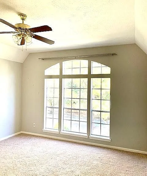 4622 Grand Cayman Dr — Photo 8