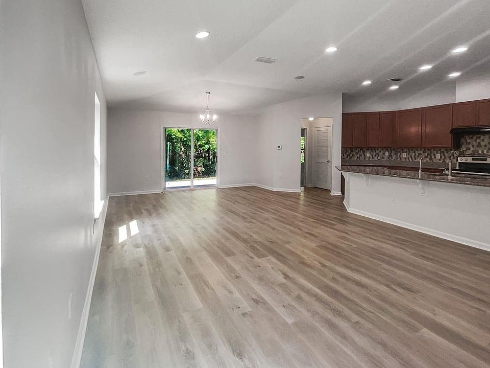 1st image of 12098 Alexandra Dr