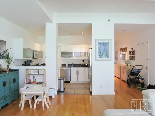 Rented by Brooklyn Heights Real Estate Inc | media 14