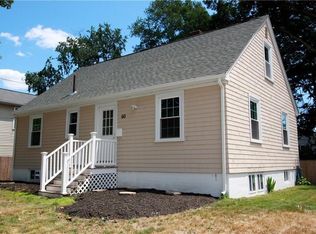 60 Glendale Ave, Warwick, RI 02889