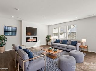 4817 Raspberry Knoll Dr, Charlotte, NC 28208