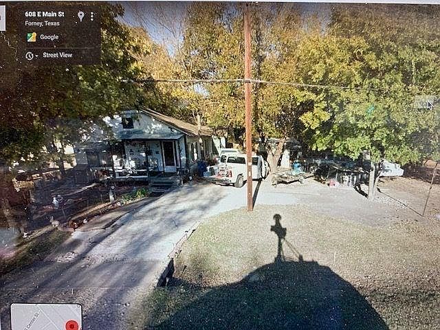 2nd image of 607 E Main St