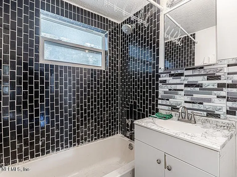 8306 Galveston Ave — Photo 22