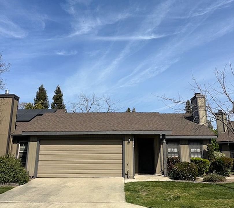 1st image of 2634 E Tulare Ave