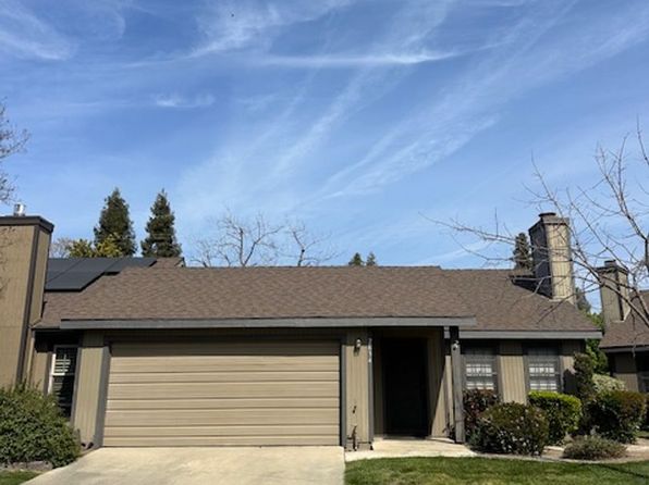 2634 E Tulare Ave