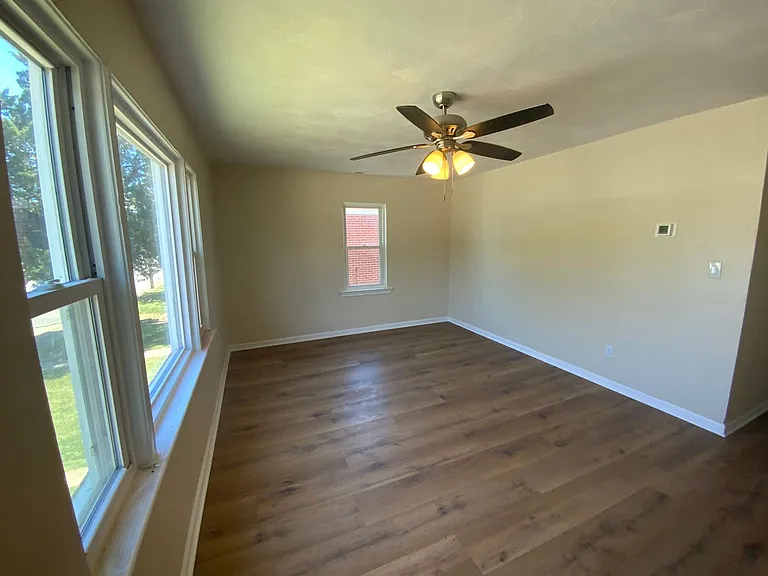 41 Ash Ave #B — Photo 10