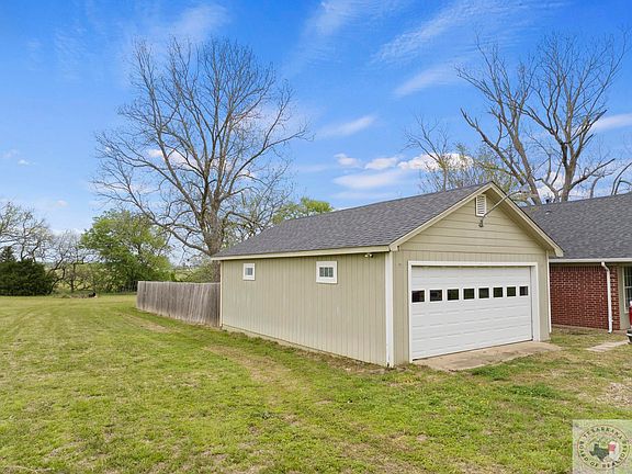 3rd image of 398 County Road 15300