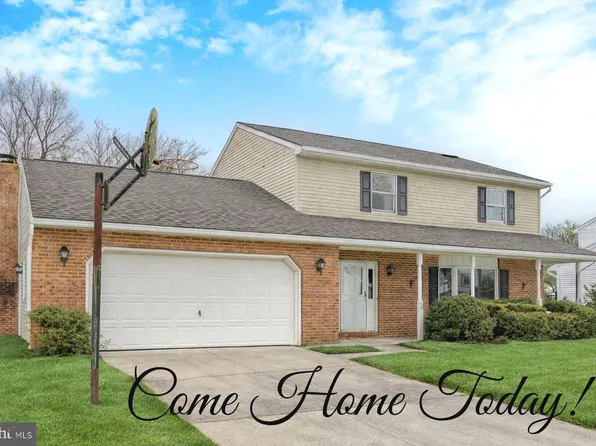 18 Bourbon Red Dr, Mechanicsburg, PA 17050