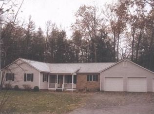 90 Sand Hill Rd, Walpole, NH 03608