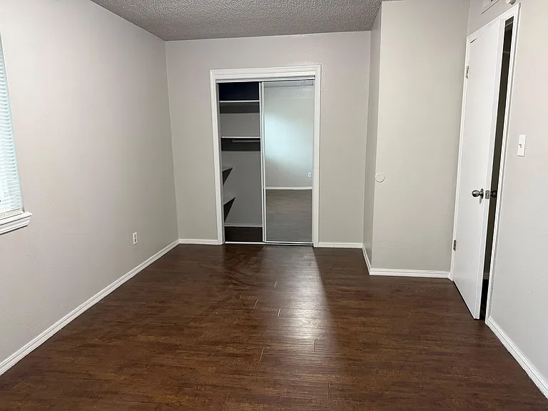 1402 Bill Carrol Dr — Photo 16
