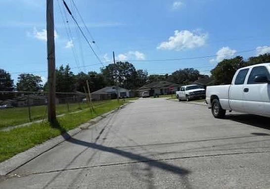 2nd image of 128 Morning Glory Ln