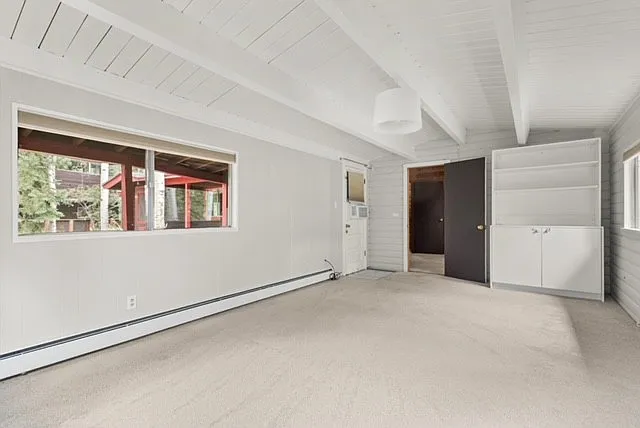 1285 Riverside Dr — Photo 18