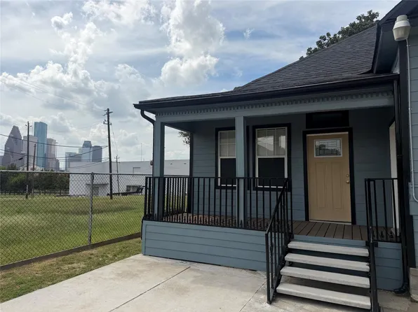 1815 South St, Houston, TX 77009