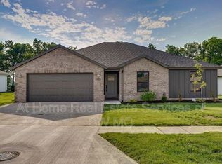 1350 S Tanner Dr, Springfield, MO 65802