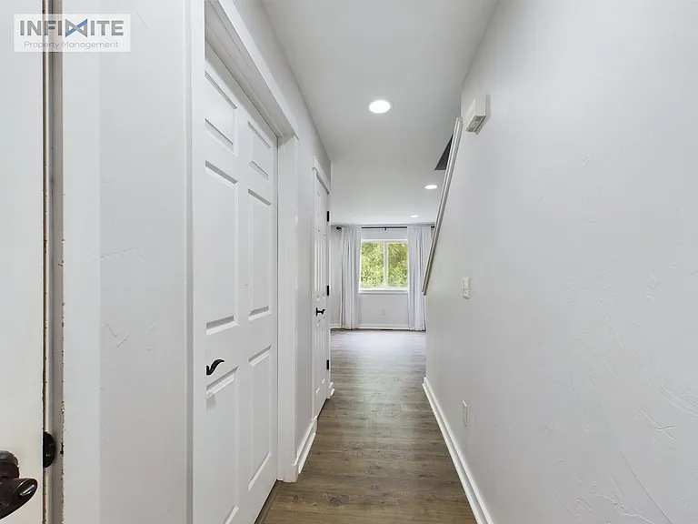 3308 W Babcock St #C — Photo 10