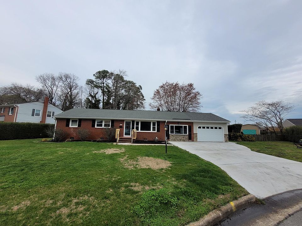 1st image of 27 Sanford Dr