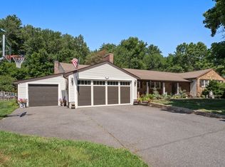16 Burbank Ln, Lancaster, MA 01523