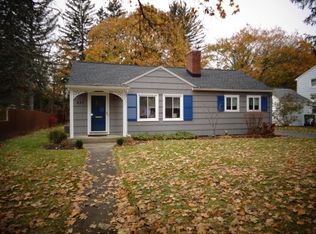 537 Grosvenor Rd, Rochester, NY 14610