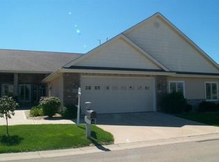 1434 Hanover Pl, Waunakee, WI 53597