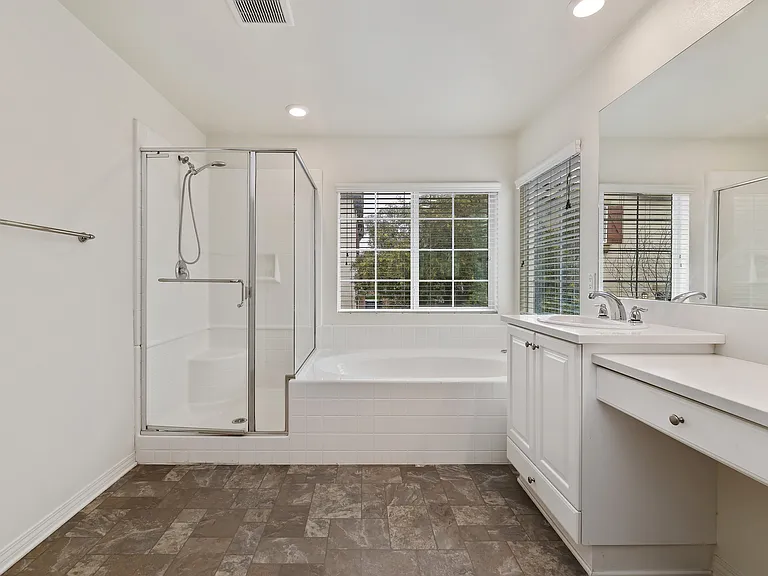 15634 Clove Pl — Photo 16
