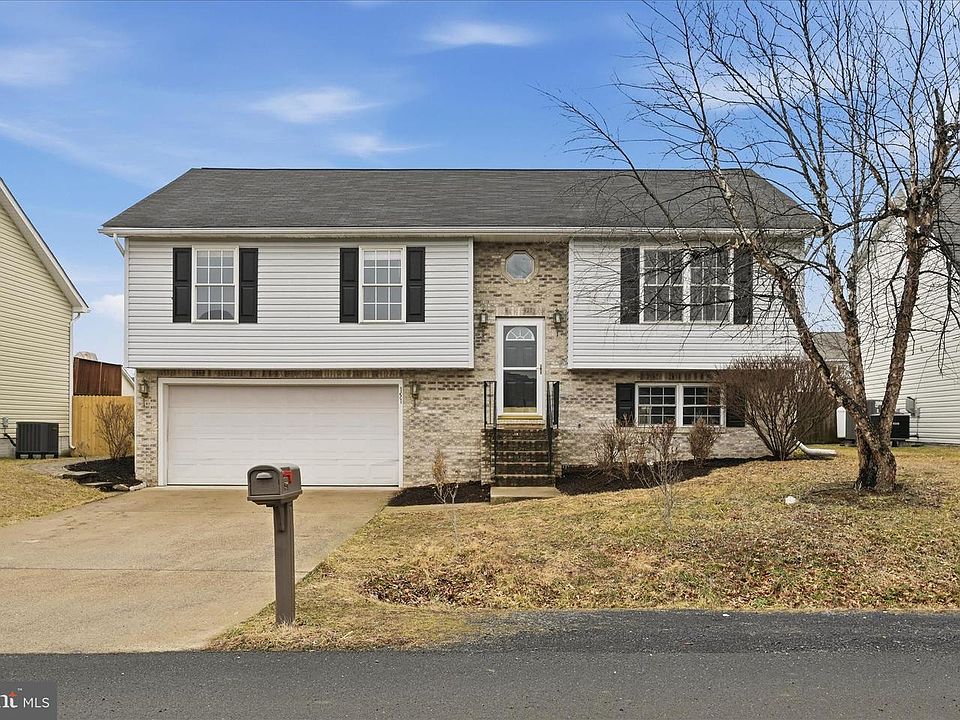 1st image of 151 Reagan Dr