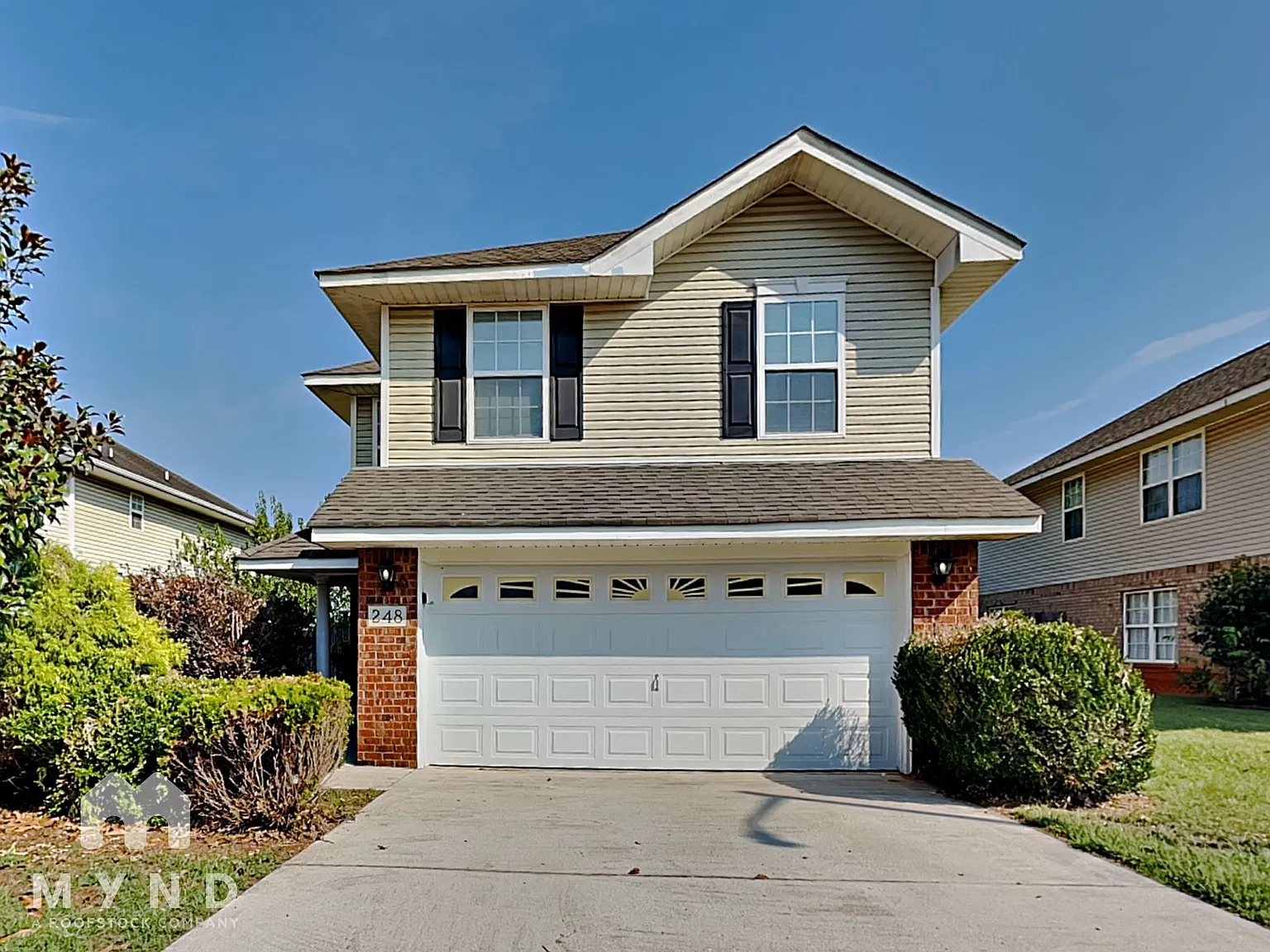 4 bed, 2.5 bath, 2456 sqft, $2,045 — Photo 1