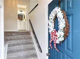 23 Tamarac Dr #B, Smithfield, RI 02828