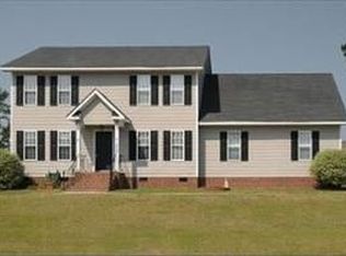 105 Inlet Dr, Raeford, NC 28376