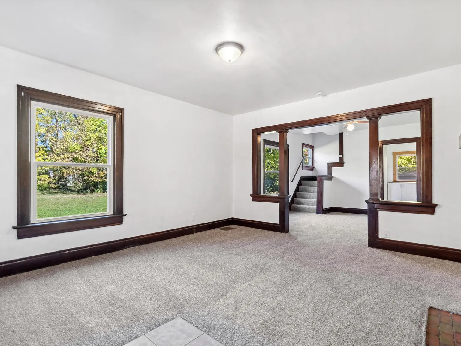 3 bed, 1300 sqft, $950 — Photo 1