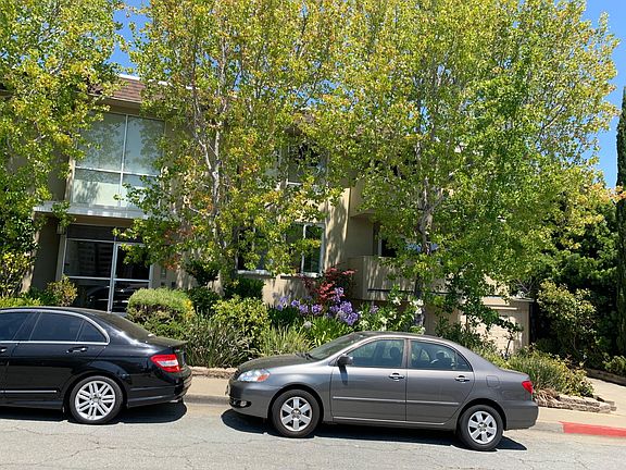 2nd image of 424 Turner Ter APT 4