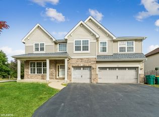 805 W Mystic Ln, Romeoville, IL 60446