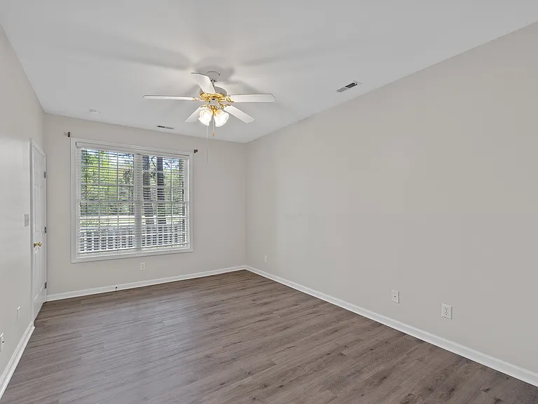 1713 Kudrow Ln #1 — Photo 31