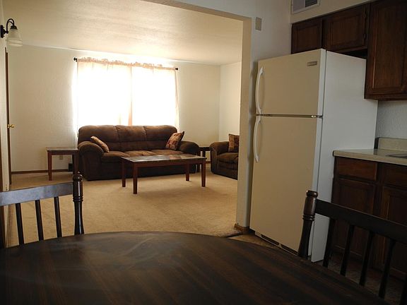 3rd image of 510 E College St #1