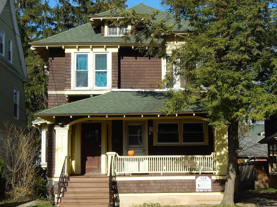 125 Victoria Pl