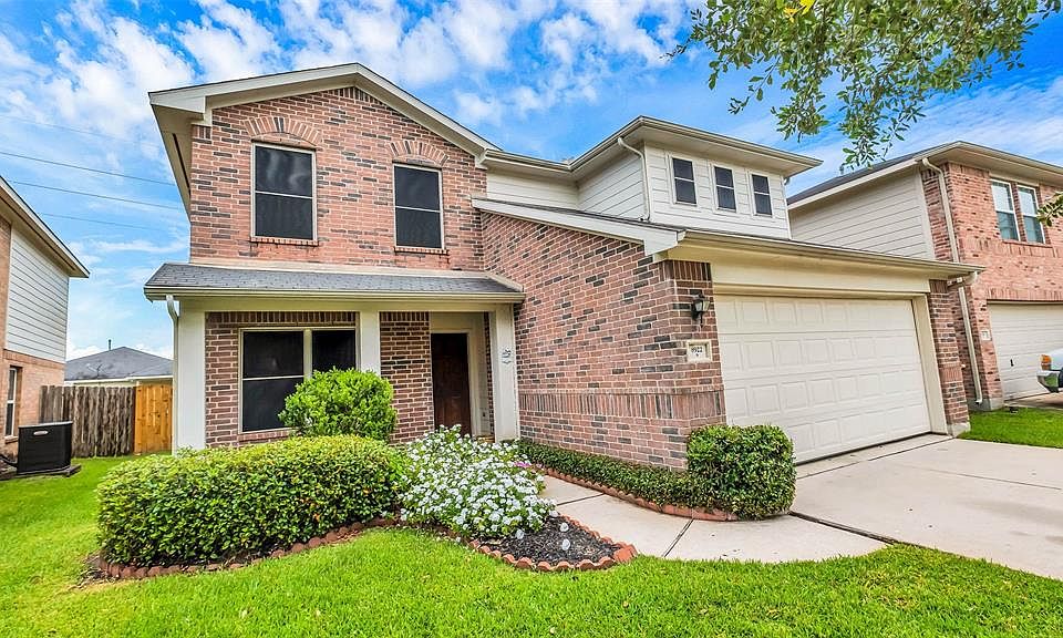 1st image of 8922 Creeks Gate Ct