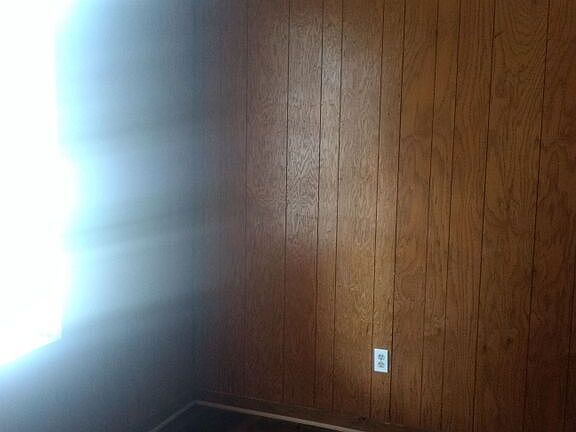 2nd image of 104 Peach St #A