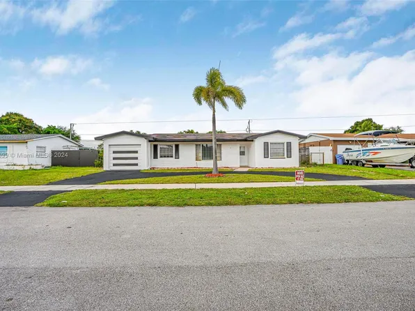 7525 Hayes St, Hollywood, FL 33024