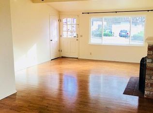 2055 Paralta Ave, Seaside, CA