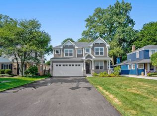 418 S Dryden Pl, Arlington Heights, IL