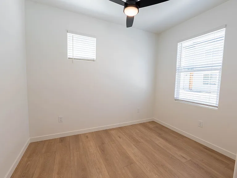 1300 N Rook Ave #7 — Photo 9