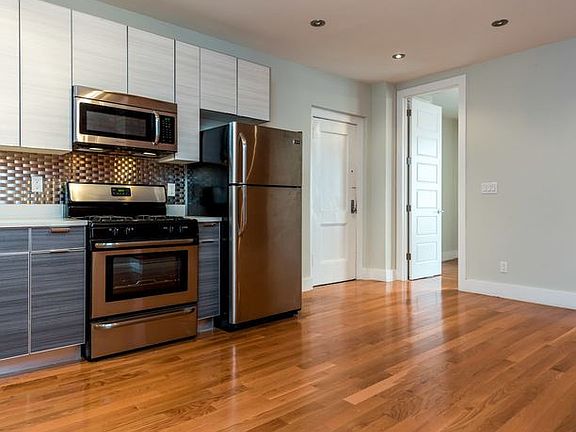 6136_woodbine_street_1b-7