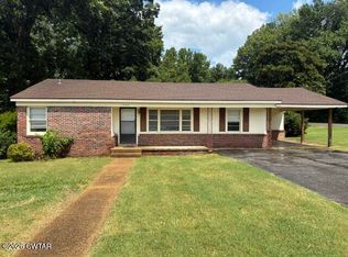 1500 Woodlawn Ave, Dyersburg, TN 38024