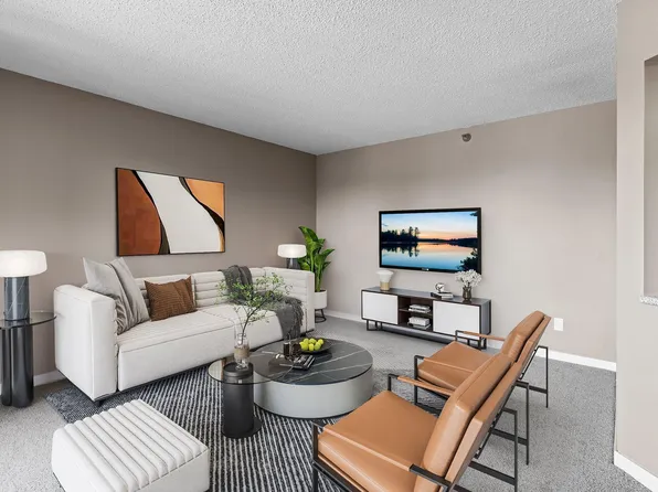 78 10th St E Unit 1410, Saint Paul, MN 55101