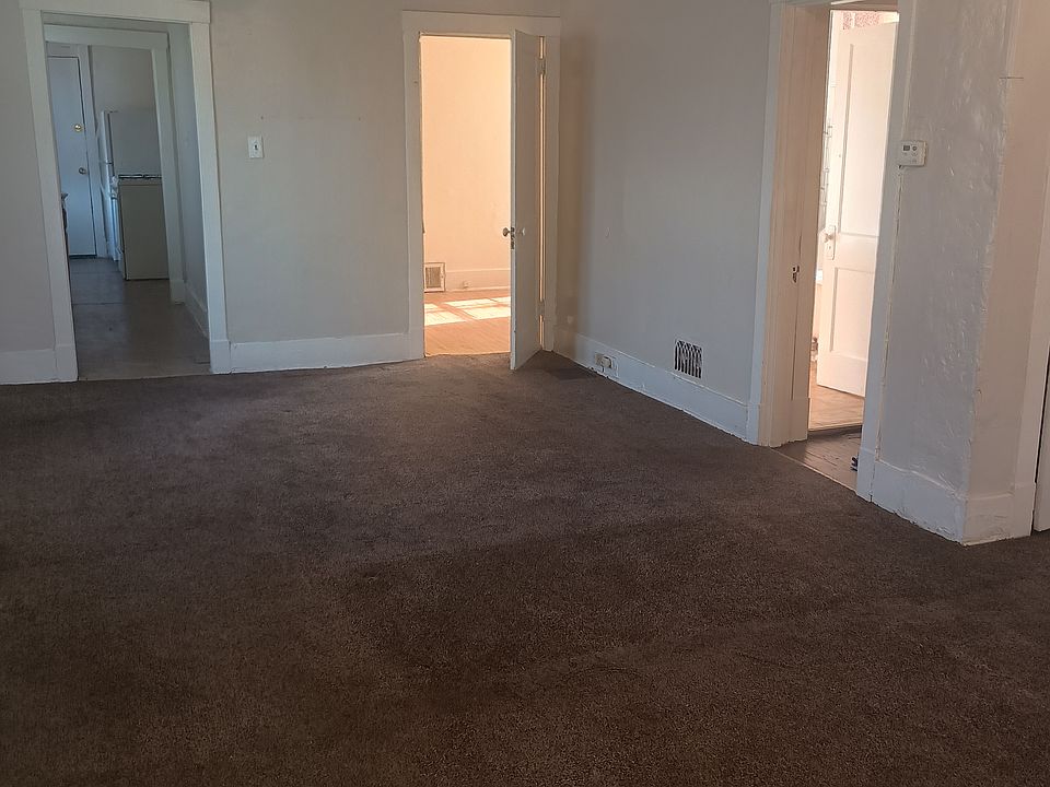 2nd image of 6924 Bennett St