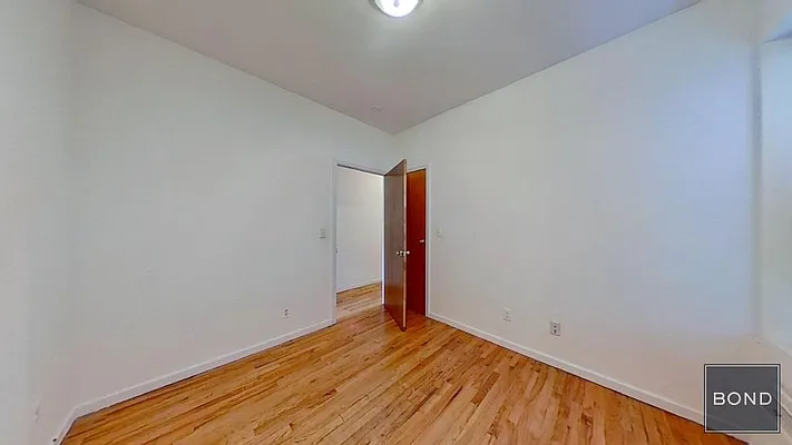 Rented by Bond New York | media 6