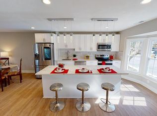 1402 Mara Vista Ct, Crofton, MD 21114