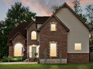 733 Valencia Dr, Clarksville, TN 37043